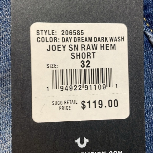 True Religion - Picture 6 of 6